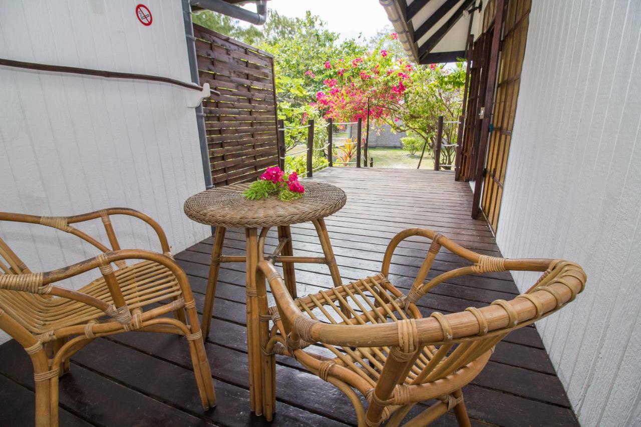 Le Coconut Lodge Avatoru 外观 照片