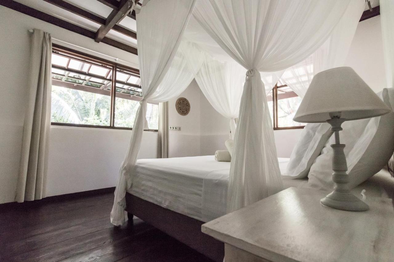 Le Coconut Lodge Avatoru 外观 照片
