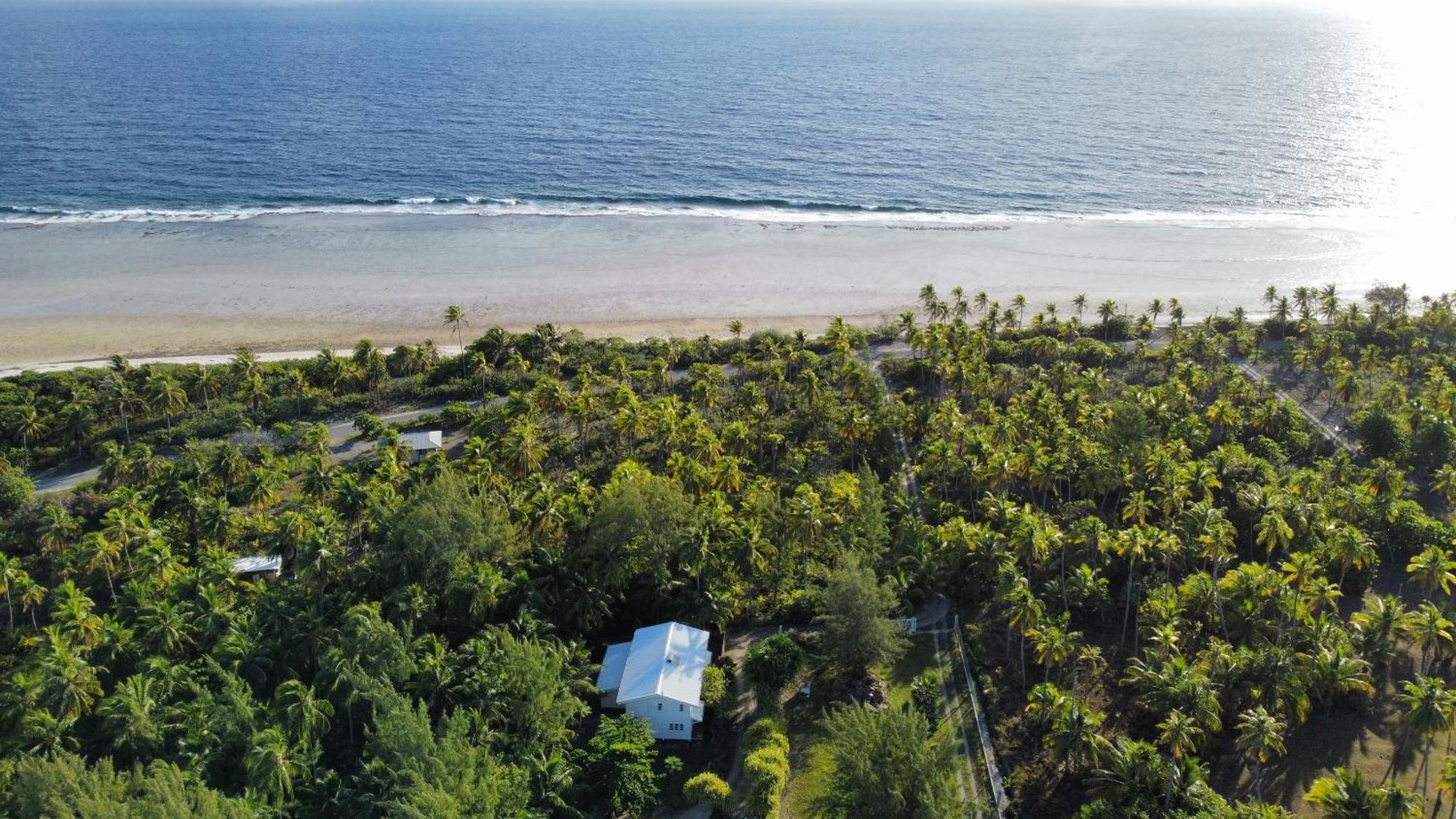 Le Coconut Lodge Avatoru 外观 照片