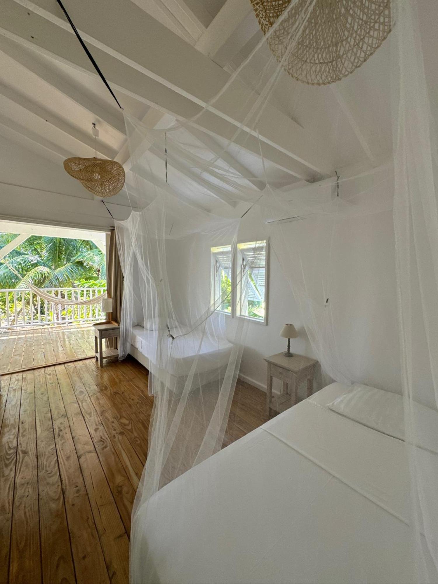 Le Coconut Lodge Avatoru 外观 照片
