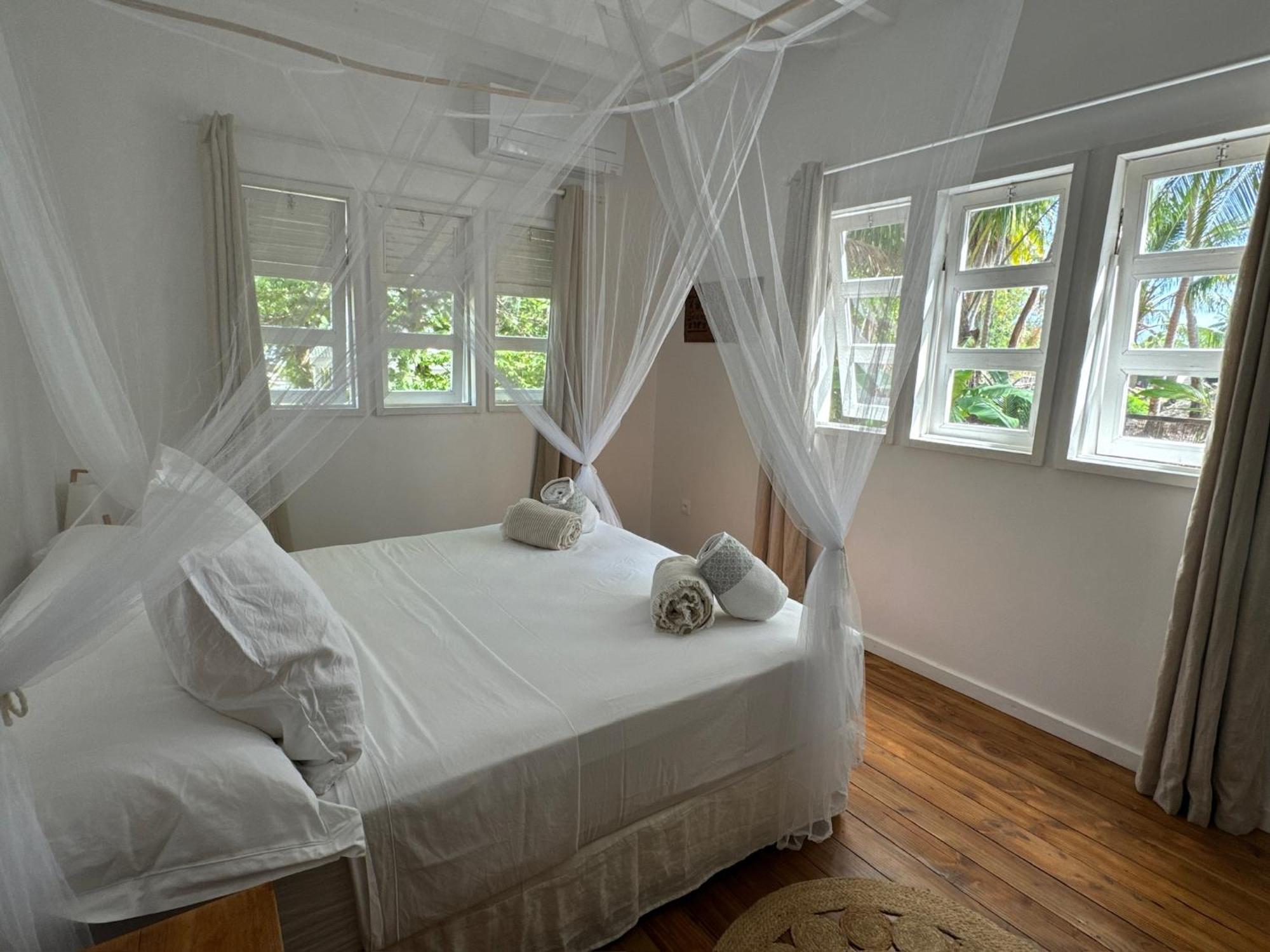 Le Coconut Lodge Avatoru 外观 照片