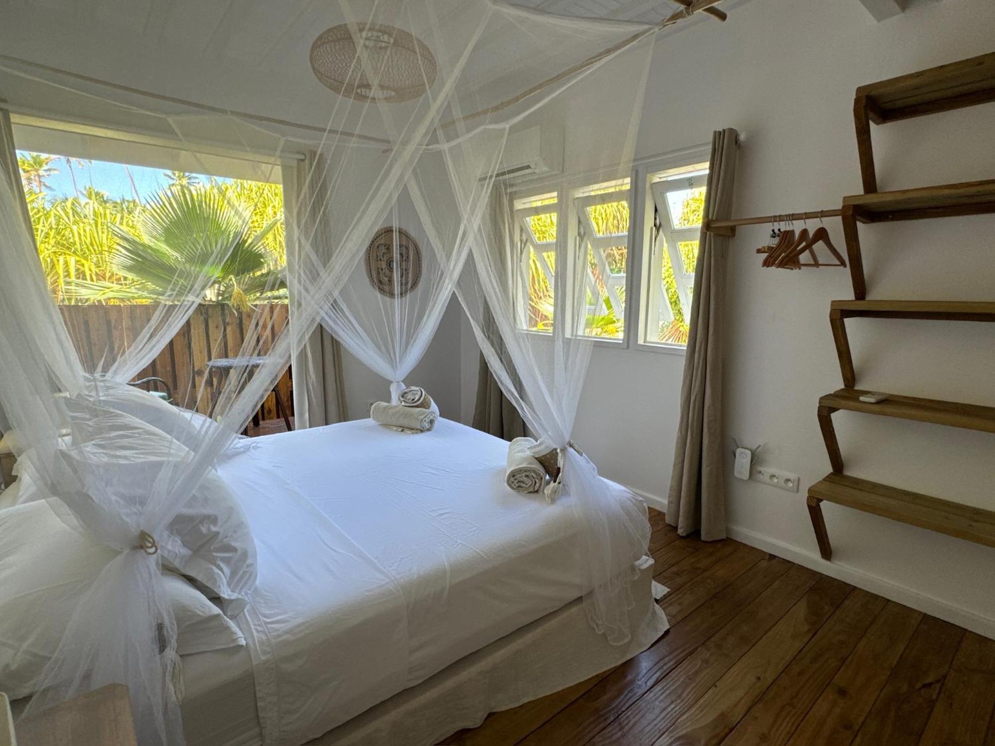 Le Coconut Lodge Avatoru 外观 照片