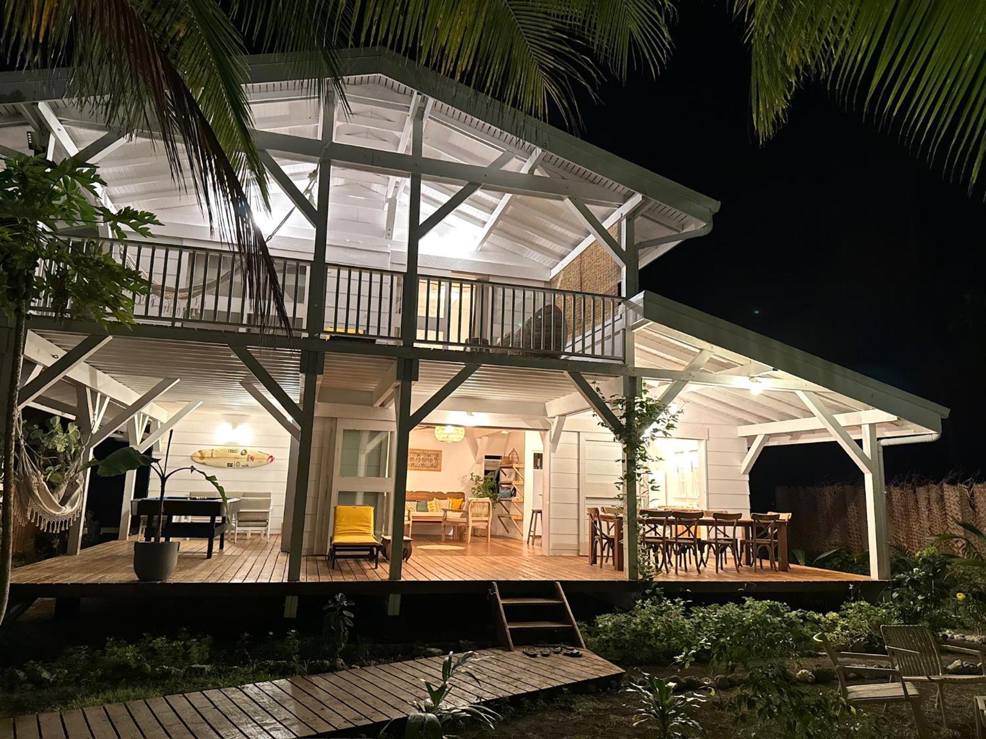 Le Coconut Lodge Avatoru 外观 照片
